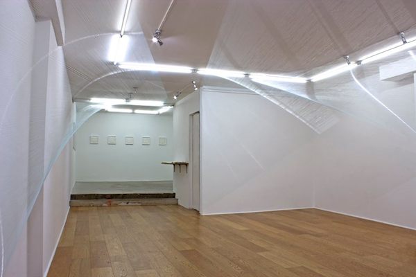 Installation 'Light and Form', Sophia Dixon Dillo. 35km of monofilament. Galerie Fatiha Selam. Image courtesy of the artist