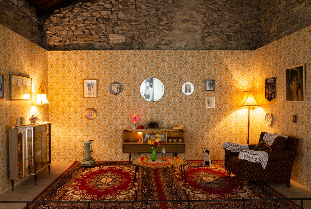 Exposition Home Sweet Home curatée par Isabelle Bonnet Rencontres de la photographie Arles 2019 photo Remy Tartanac