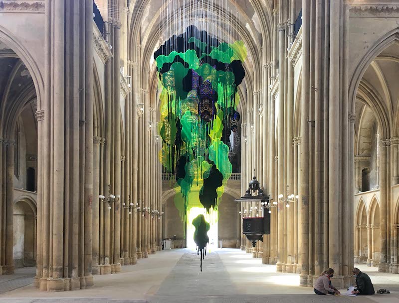 Paysage immatériel de Valentina Canseco, sculpture in situ, réalisée dans le cadre du Festival International d'Art Constellations de Metz, Basilique Saint-Vincent de Metz