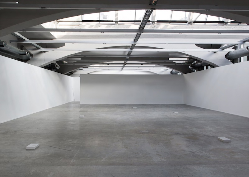 Daniel Gustav Cramer,Thirteen Works, La Kunsthalle Mulhouse, 2013 vue d'installation photographie : Dom Poirier