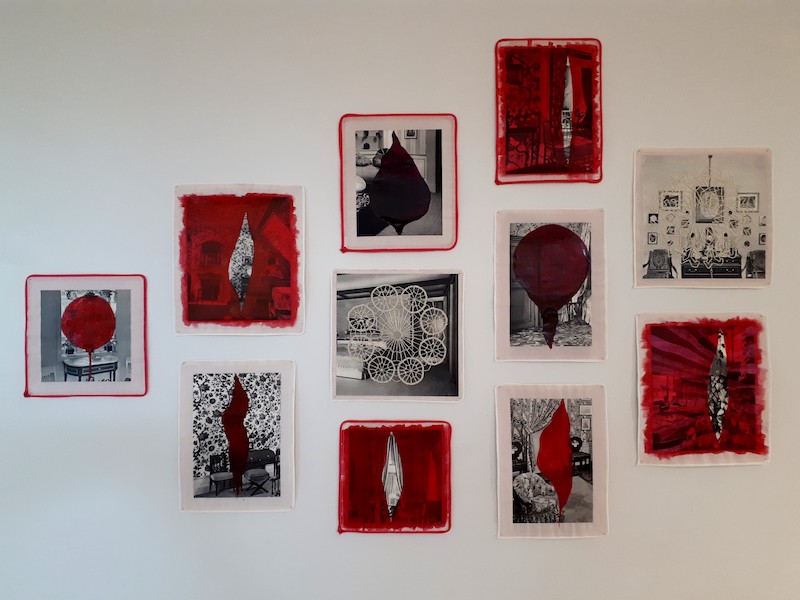 Delphine Dewachter, Le sang des arbres est indélébile série de 11 photographies, encre acrylique, encre aquarelle, marouflées sur tissu, bordure coton beige ou satin rose, 2016-2022 dimensions variables Courtesy de l'artiste et La Transversale, Bourges