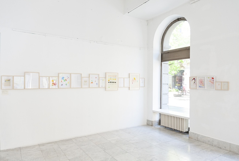 Andréa Vamos vue de l'exposition 36Pauses à la Ulus Galerija à Belgrade, juillet 2022