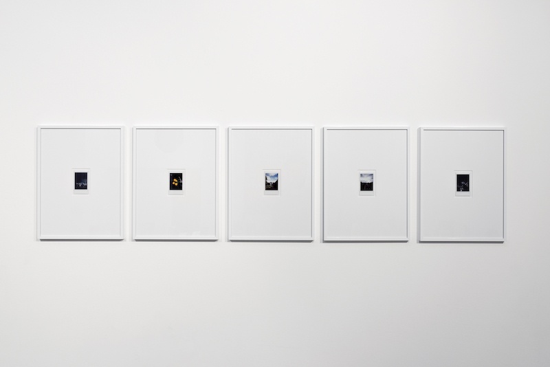 Antoine Duchenet, Instax series (2020 – 2023), vue d'exposition - Photographie Mathieu Lion