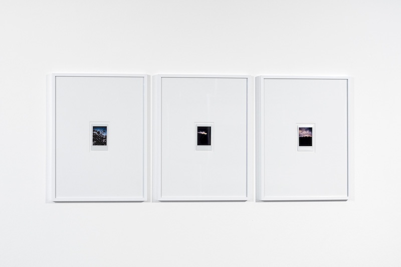 Antoine Duchenet, Instax series, 2020 – 2023, instantanées Fujifilm encadrés. Photographie Mathieu Lion