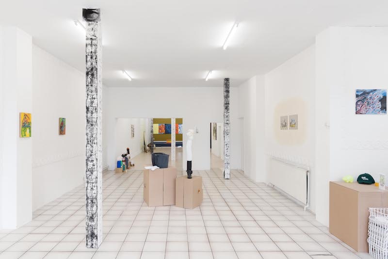 Exhibition view, The Beige Pimpernel, KOMPLOT, Brussels, photography by Lola Pertsowsky