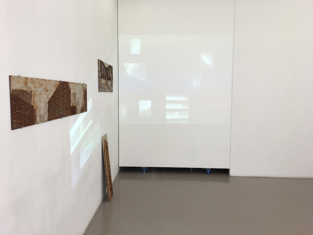 Vues de l'exposition Capsule #01 - OÙ (Printemps de l'Art Contemporain 2017, Marseille) Emilie Akli, Pierre Gaignard, Bérénice Lefebvre, Yohan Meola, Cyril Zarcone Feat. Elodie Petit
