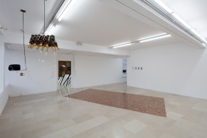 Go Canny ! Marine Semeria, 500 euros. Installation de 50 000 pièces de 1 centime d'€ - Claude Cattelain, Composition empirique N° 7, 2016 - Jeanne Berbinau Aubry, 12 ans d'âge, 2012-2017