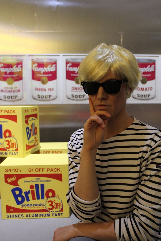 Andys. Performance _ Centre Pompidou Metz - Exposition Warhol Underground, 2015 © Joachim Biehler
