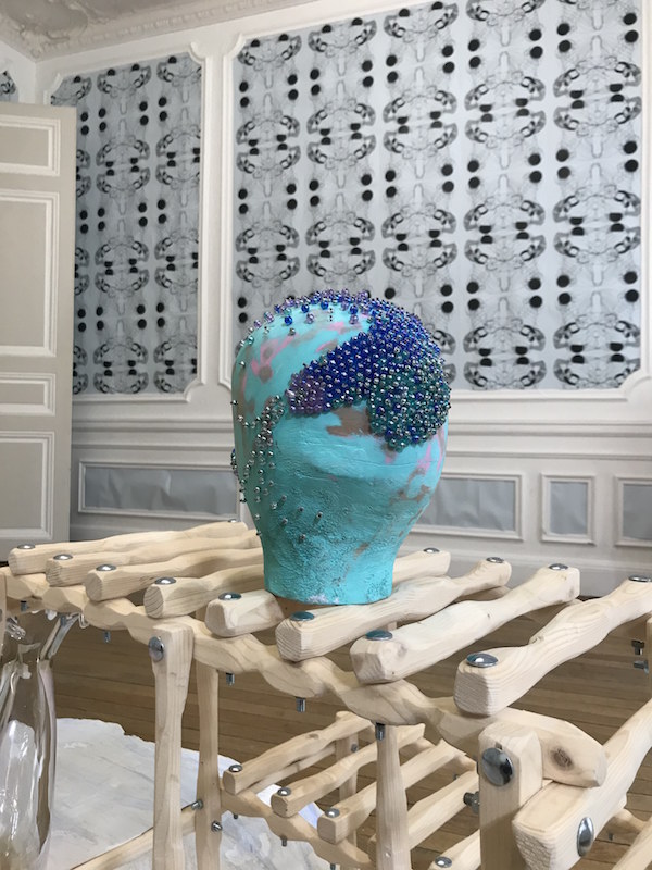 Romuald Jandolo, exposition "Je me sens comme sur un lit de roses"