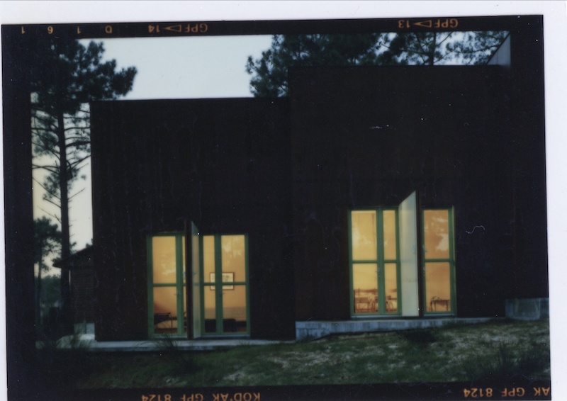 photographie de la maison Navarro, Frédéric Druot et Jean Charles Zébo pour Épinard Bleu (1987)