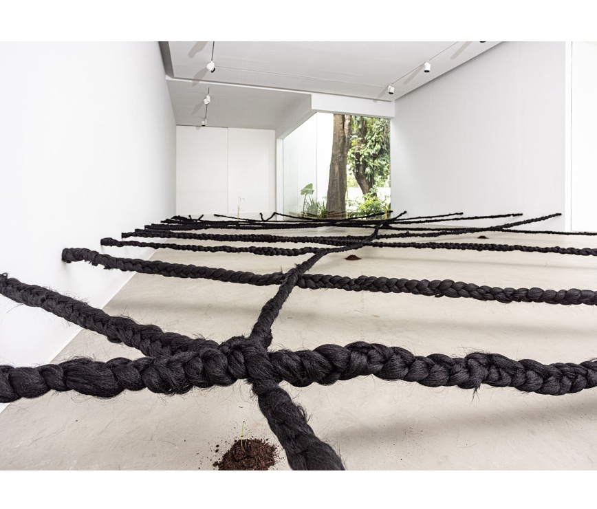 Binta Diaw, Dïà s p o r a, 2021 © Courtesy Galerie Cécile Fakhoury and the artist