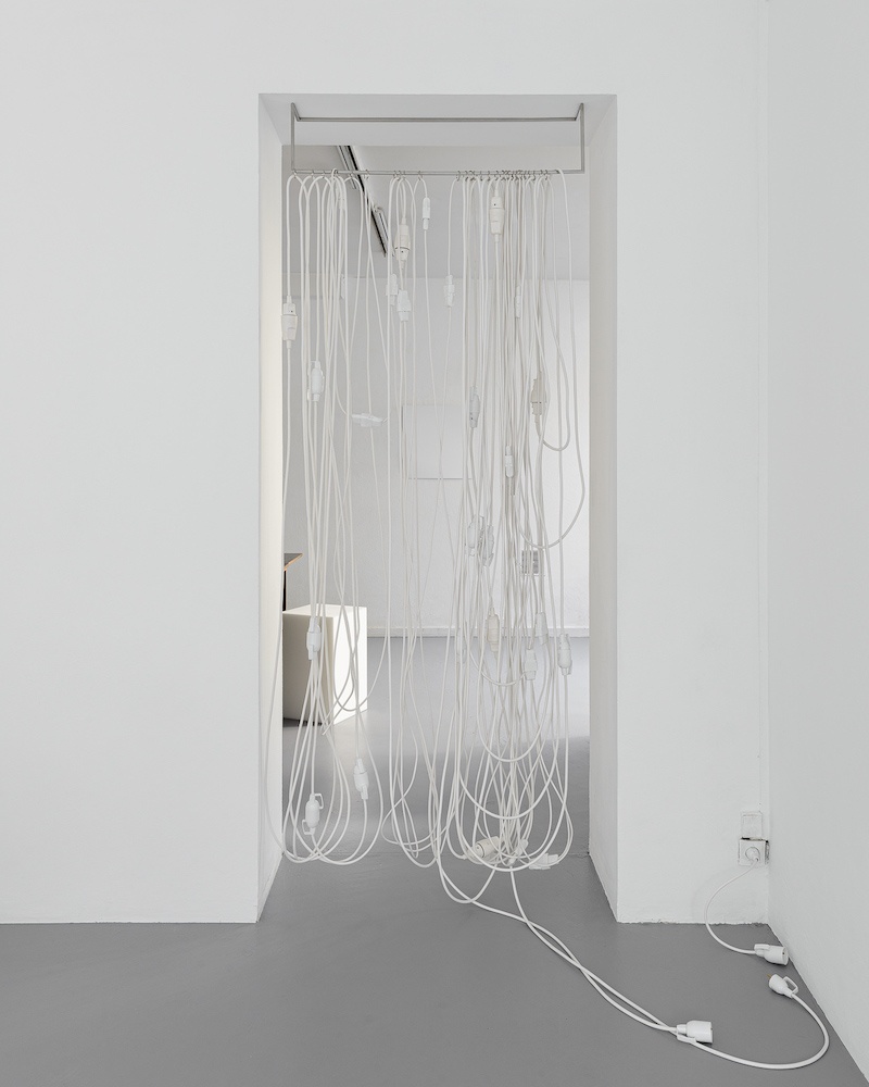 Mara Fortunatović, "Ce qui reste, 2022, pensée non réalisée materiau imaginaire dimensions idéales" Avec le soutien aux galeries / Exposition du CNAP, centre national des arts plastiques - photo © Gregory Copitet