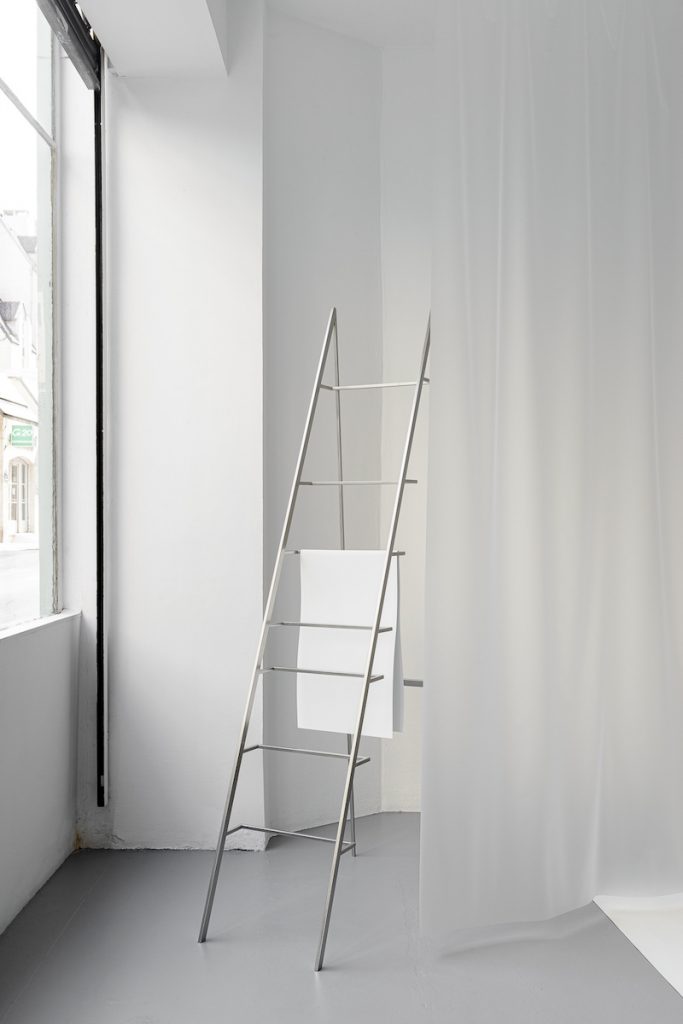 Mara Fortunatović, "Ce qui reste, 2022, pensée non réalisée materiau imaginaire dimensions idéales" Avec le soutien aux galeries / Exposition du CNAP, centre national des arts plastiques - photo © Gregory Copitet