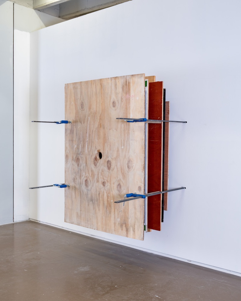 Claude Cattelain - Vue d'exposition L'anticipation d'un futur, Espace Vanderborght, Bruxelles - Photo Pierre Toussaint & Vincent Everarts