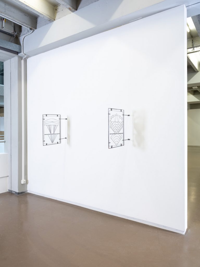 Margaux Lecoursonnois - Vue d'exposition L'anticipation d'un futur, Espace Vanderborght, Bruxelles - Photo Pierre Toussaint & Vincent Everarts