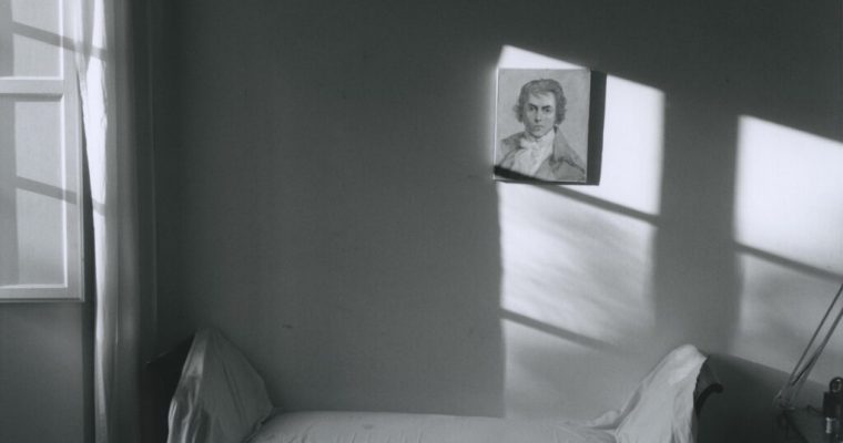 ABSENCE ET PRÉSENCE – « THIS AND MORE » D’HERVÉ GUIBERT