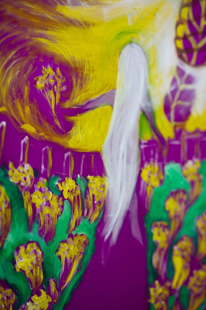 Camille Tsvetoukhine, Fuchsia dans les chants, 140x110cm, peinture à l'huile, pastel sec, soie, 2023